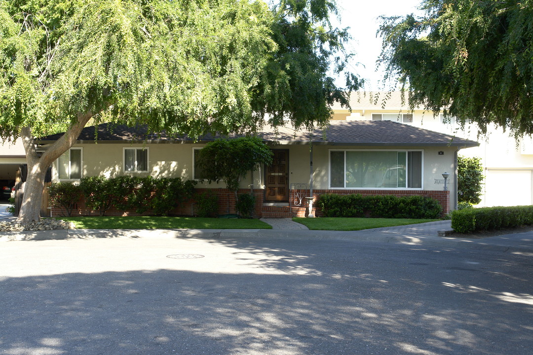 31 Kent Pl in Menlo Park, CA - Foto de edificio