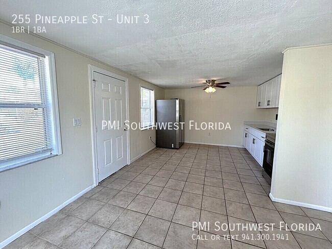 255 Pineapple St in Englewood, FL - Building Photo - Building Photo