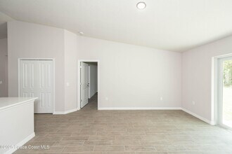 390 J T Sancho St SW in Palm Bay, FL - Building Photo - Building Photo