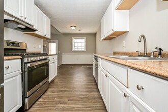 3835 Charlotte Dr in Rex, GA - Building Photo - Building Photo