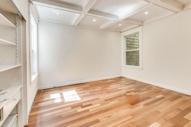 332 Union St in San Francisco, CA - Building Photo - Building Photo