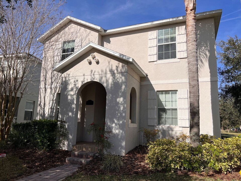 15603 Signature Drive in Winter Garden, FL - Building Photo