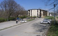 Warson Oaks Apartments in St. Louis, MO - Building Photo - Building Photo