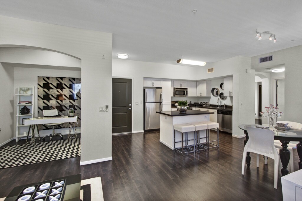 Artisan at Main Street Metro Corona, CA Apartments