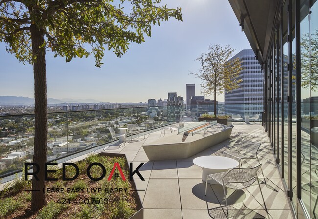 6401 Wilshire Blvd in Los Angeles, CA - Building Photo - Building Photo
