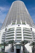 1750 N Bayshore Dr, Unit 1615 in Miami, FL - Building Photo