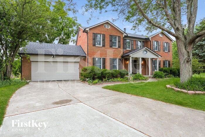 7461 Fitzroy Ct in Cincinnati, OH - Foto de edificio