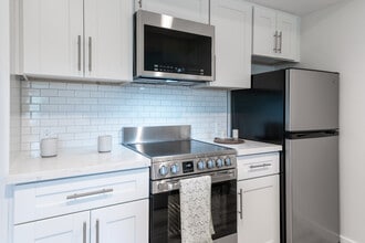 Park Lafayette in Lafayette, CA - Building Photo - Interior Photo