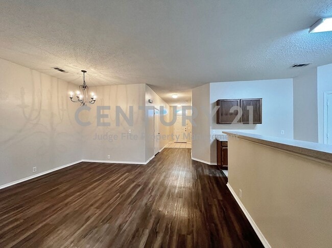 1516 Shady Shores Dr in Glenn Heights, TX - Building Photo - Building Photo