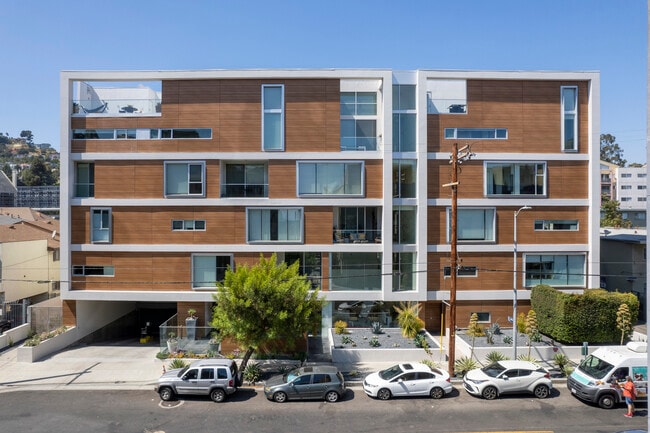 The Hollywood in Los Angeles, CA - Building Photo - Building Photo