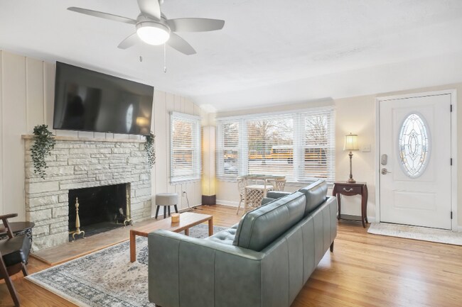 2103 Washington Ave in Fredericksburg, VA - Building Photo - Building Photo