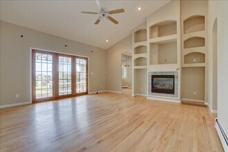 290 Skylane Dr in Erie, CO - Building Photo - Building Photo