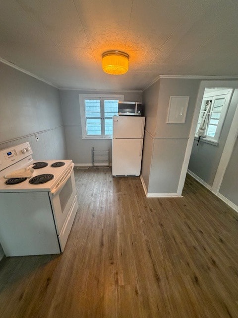 379 Falconer St in North Tonawanda, NY - Building Photo - Building Photo