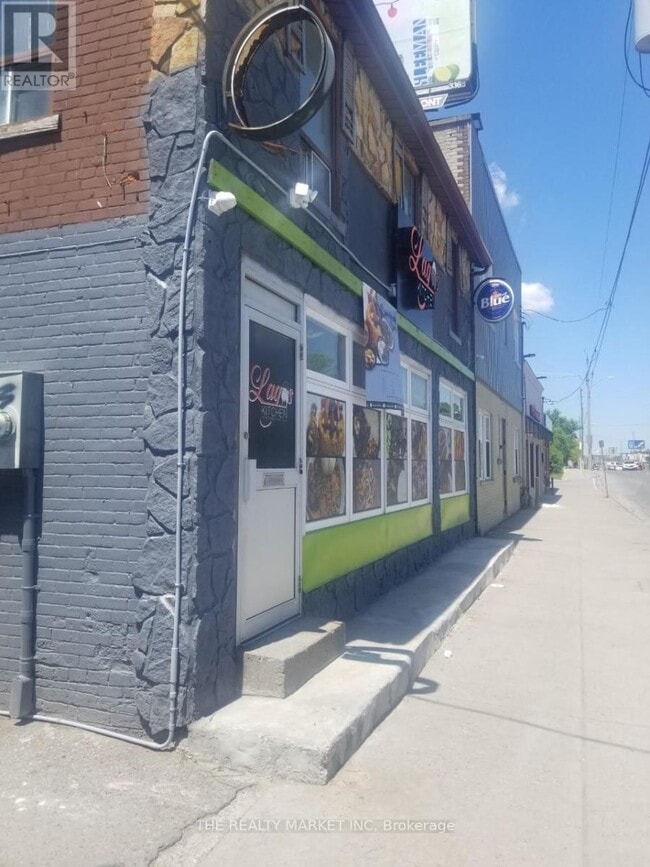 property at 430 Simcoe St S