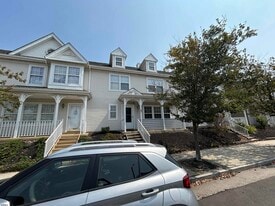 57 Lighthouse Ct in Atlantic City, NJ - Building Photo