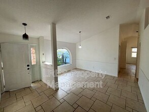 1036 Long Branch Ln in Oviedo, FL - Building Photo - Building Photo