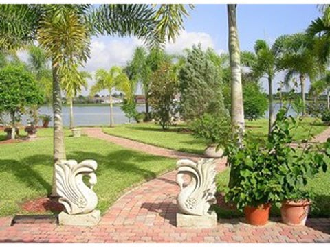 637 Grand Rapids Blvd in Naples, FL - Building Photo - Building Photo