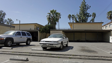 Cedarwood Apartments in San Bernardino, CA - Building Photo - Building Photo