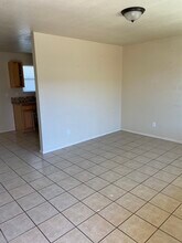 8493 Roseway Dr, Unit 8493 Roseway Dr Unit A in El Paso, TX - Foto de edificio - Building Photo