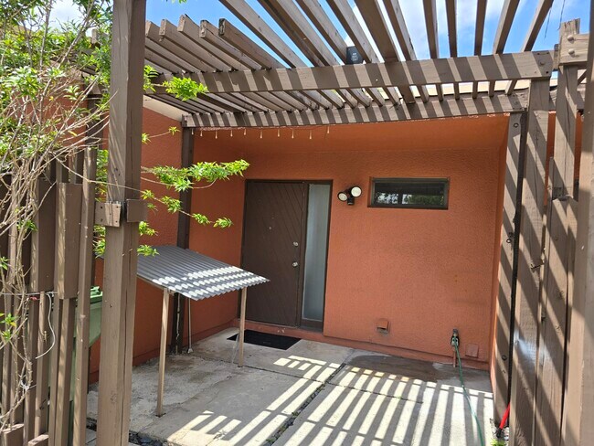 10343 Greenhouse Rd in Pembroke Pines, FL - Building Photo - Building Photo