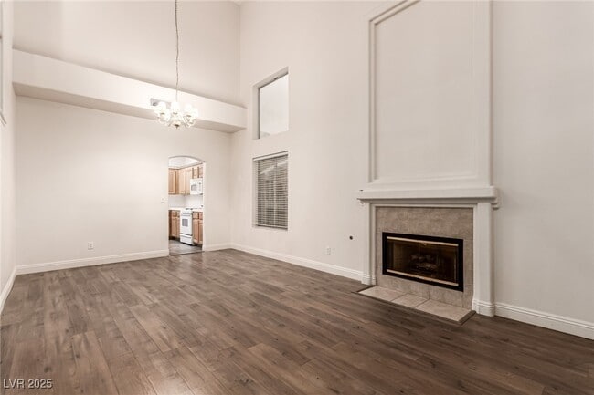 property at 3741 Grand Viewpoint Ct