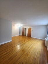 7365 N Winchester Ave in Chicago, IL - Building Photo - Building Photo