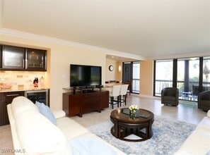 4551 Gulf Shore Blvd N in Naples, FL - Building Photo - Building Photo