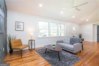 2658 Miriam Ln in Decatur, GA - Building Photo - Building Photo