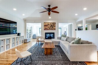 7350 Fieldgate Dr in Dallas, TX - Building Photo - Building Photo