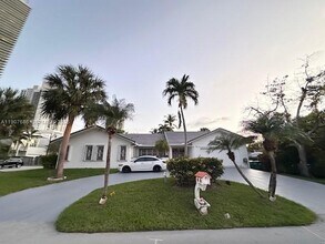 204 191st St in Sunny Isles Beach, FL - Building Photo - Building Photo