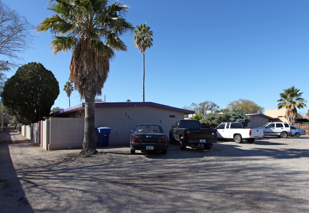 1508 E Adelaide in Tucson, AZ - Foto de edificio