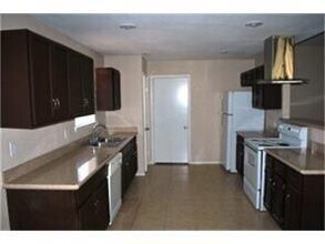6106 Big Springs Dr in Arlington, TX - Building Photo - Building Photo