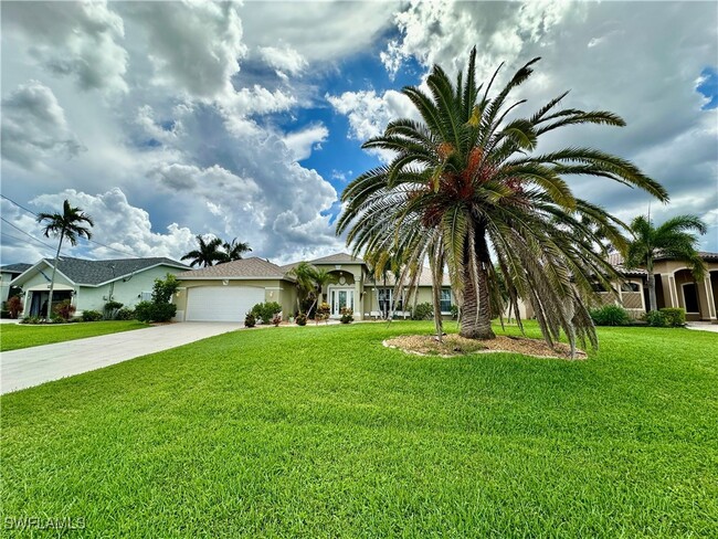 2522 SW 32nd Ln in Cape Coral, FL - Building Photo - Building Photo