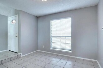 1400 Paintbrush St in Mesquite, TX - Building Photo - Building Photo