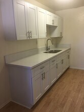 853-861 N Raymond Ave in Pasadena, CA - Foto de edificio - Building Photo