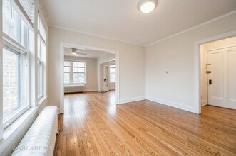 964 Green Bay Rd in Winnetka, IL - Building Photo - Building Photo