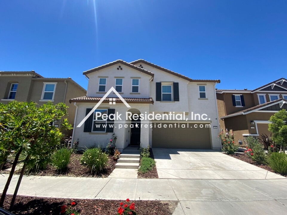 5343 Kankakee Dr in Sacramento, CA - Building Photo