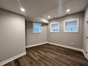 706 W Grace St, Unit GDN in Chicago, IL - Building Photo - Building Photo