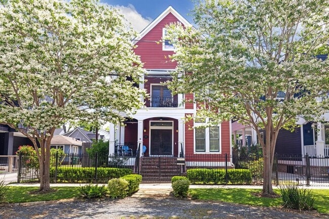 property at 636 Oxford St