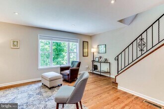 258 Burgess Ave in Alexandria, VA - Building Photo - Building Photo