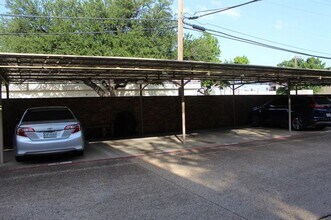 11312 Park Central Pl in Dallas, TX - Building Photo - Building Photo