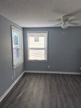 15281 Cooper St in Laurinburg, NC - Foto de edificio - Building Photo