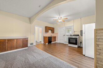 1017 N Holbrook St, Unit 2 in Plymouth, MI - Building Photo - Building Photo