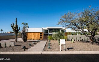 5156 N 45th Pl in Phoenix, AZ - Building Photo