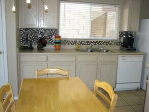 12419 Fountain Hill Ln NE in Albuquerque, NM - Building Photo - Building Photo