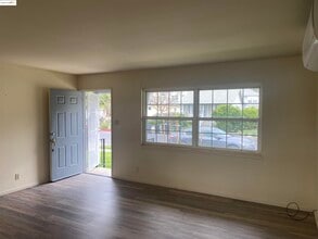 4676 Augustine St in Pleasanton, CA - Building Photo - Building Photo