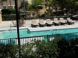 7319 Calle Cristobal, Unit Canyon Park Villas in San Diego, CA - Building Photo