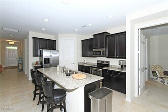 4147 Dutchess Park Rd in Ft. Myers, FL - Building Photo - Building Photo