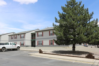 Eaton Village in Farmington, NM - Building Photo - Building Photo