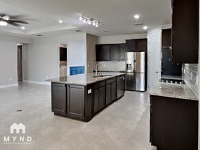 10705 Green Harvest Dr. in Riverview, FL - Foto de edificio - Building Photo